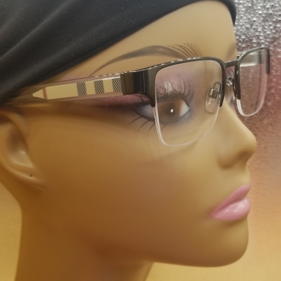 Burberry Glasses, Case, Cloth - Picture 6 of 7